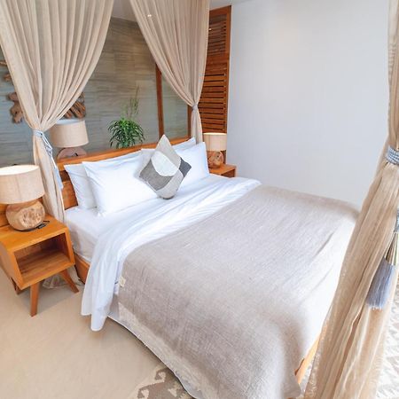 Villa Kaliente Toyapakeh Buitenkant foto