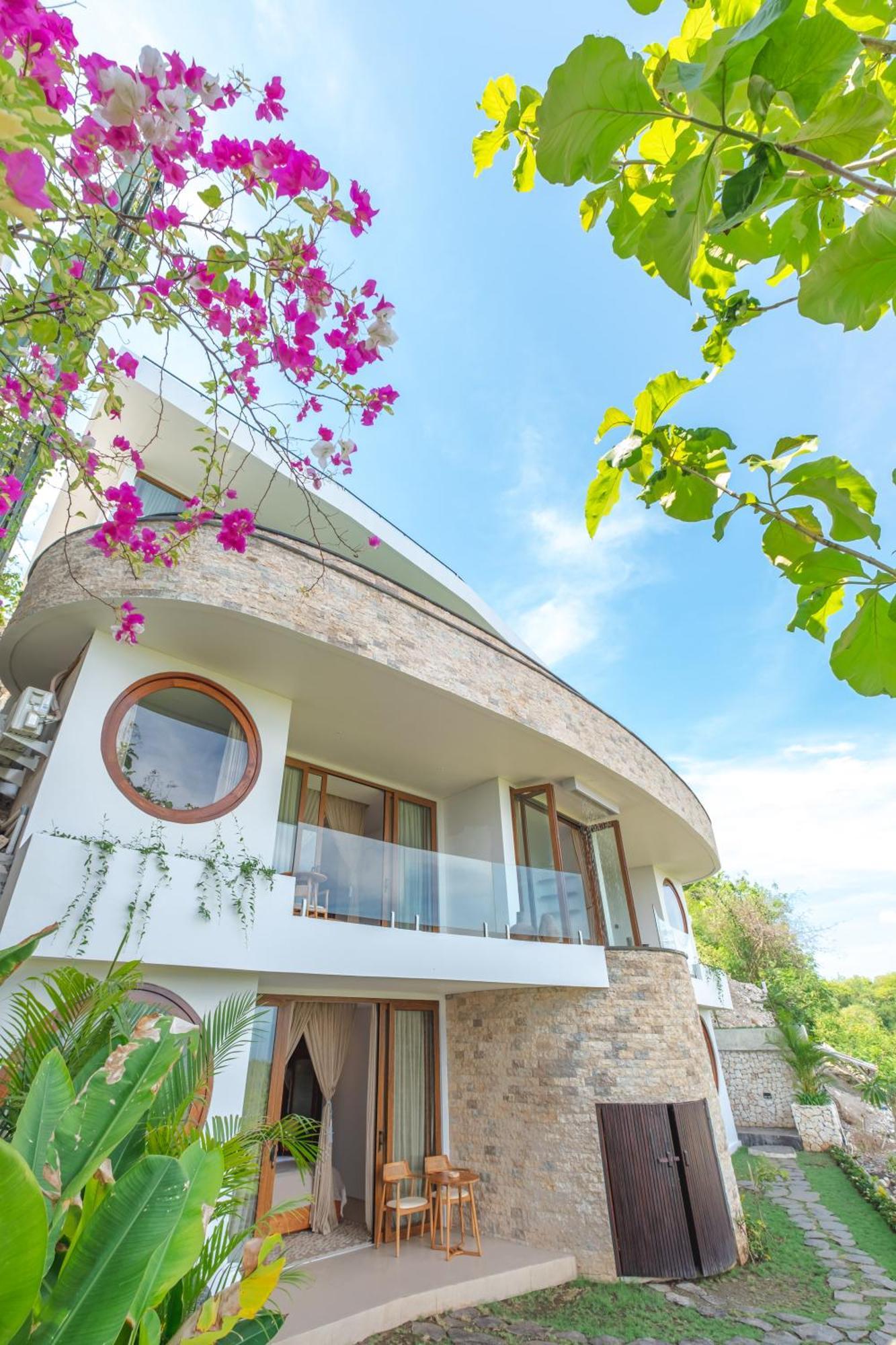 Villa Kaliente Toyapakeh Buitenkant foto