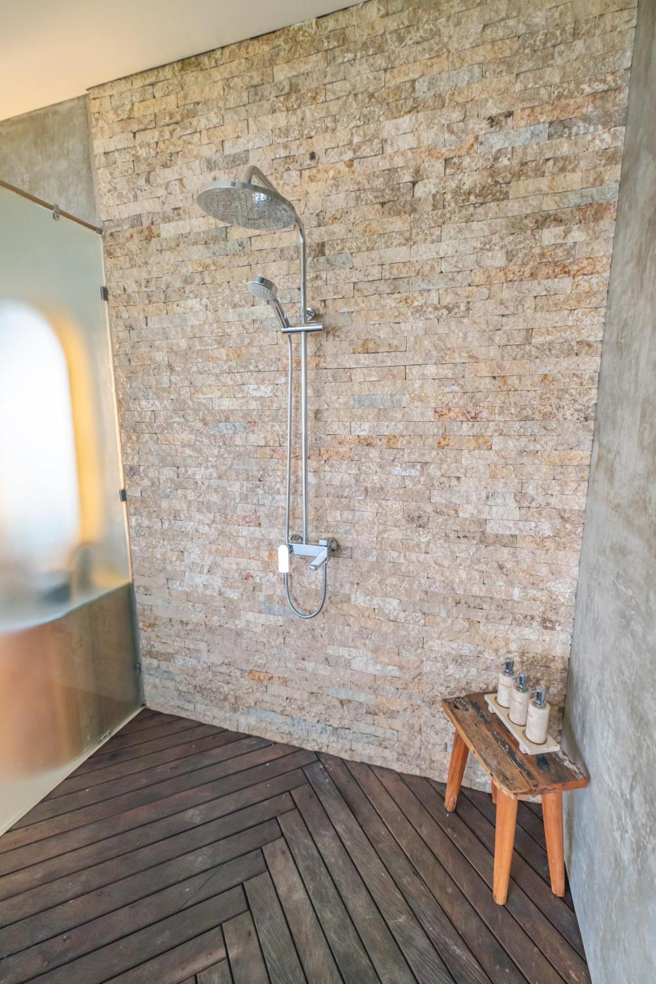 Villa Kaliente Toyapakeh Buitenkant foto