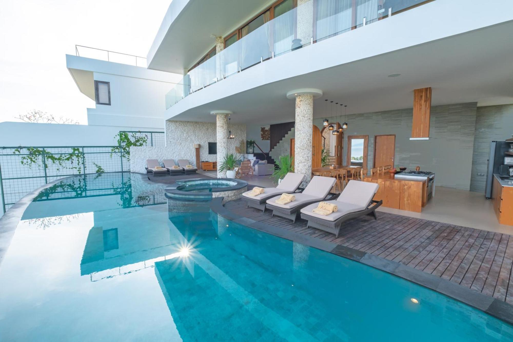Villa Kaliente Toyapakeh Buitenkant foto